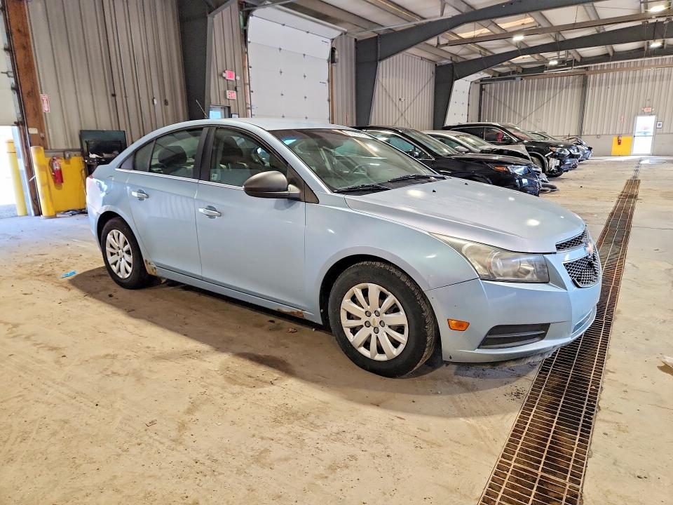 Photo 4 from auction – 2011 CHEVROLET CRUZE with VIN 1G1PC5SH6B7139686