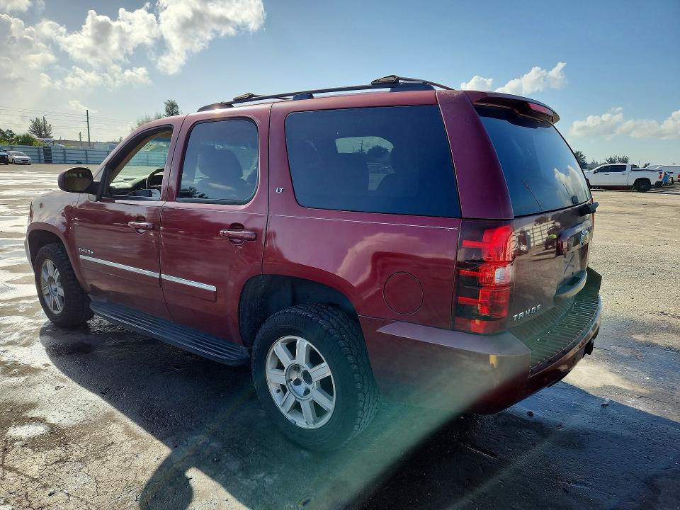 Zdjęcie 2 z aukcji – 2011 CHEVROLET TAHOE z VIN 1GNSCBE00BR244841