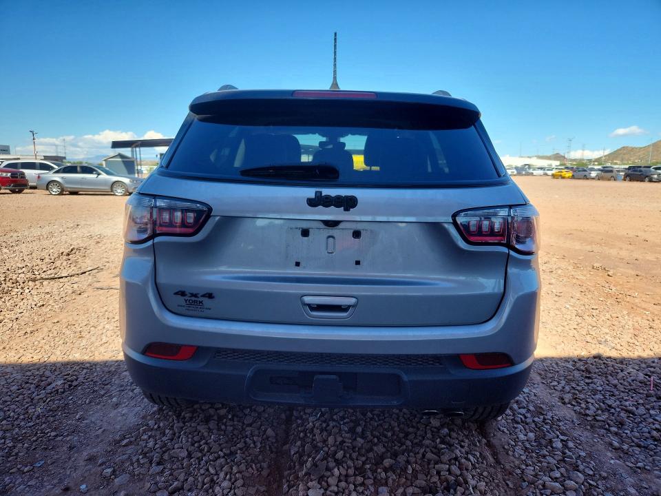 Снимка 6 от търг – 2021 JEEP COMPASS с VIN 3C4NJDBB3MT562783