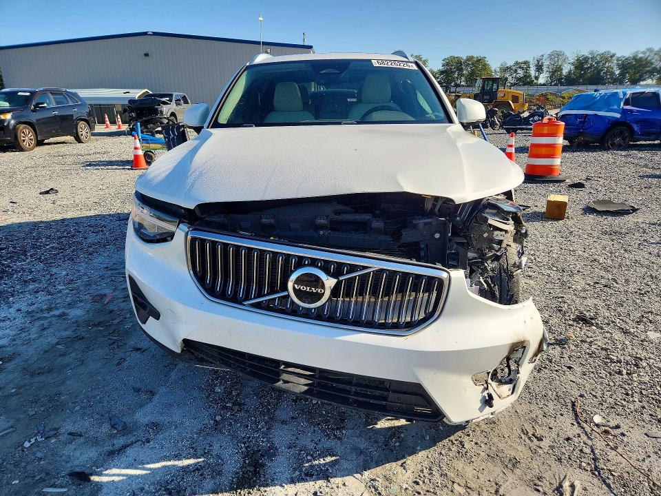 Photo 5 from auction – 2023 VOLVO XC40 with VIN YV4L12UN8P2092160