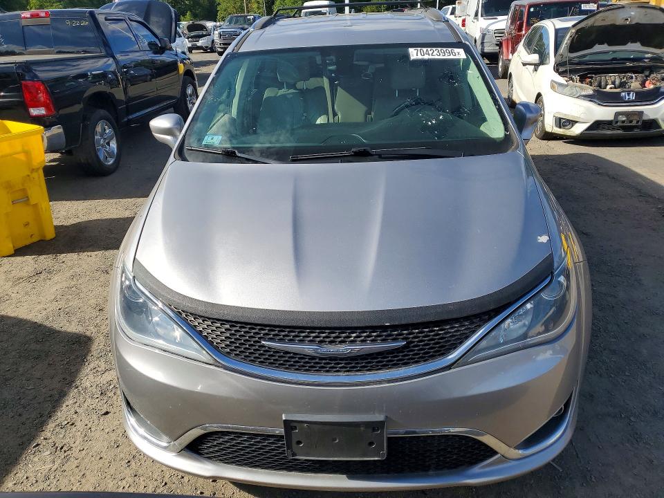Foto 5 de la subasta – 2017 CHRYSLER PACIFICA con VIN 2C4RC1EG6HR622324