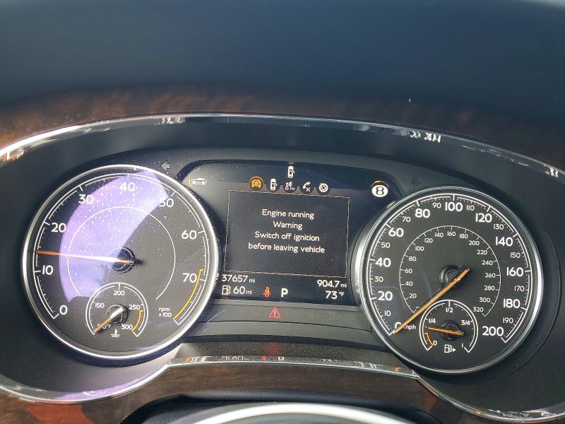 Photo 9 from auction – 2019 BENTLEY BENTAYGA with VIN SJAAM2ZV8KC027436