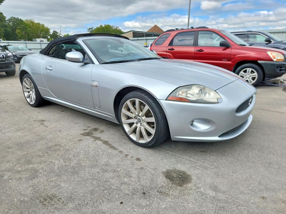 Снимка 4 от търг – 2008 JAGUAR XK с VIN SAJWA44B985B20330