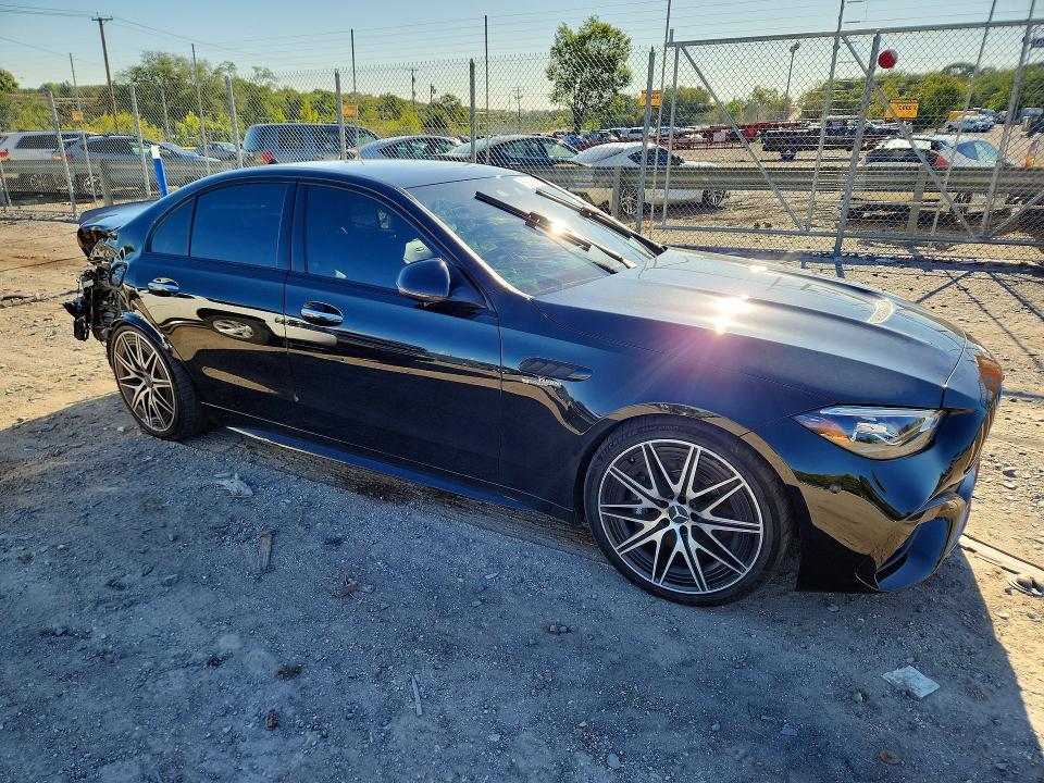Снимка 4 от търг – 2024 MERCEDES-BENZ C с VIN W1KAF8AB1RR224412