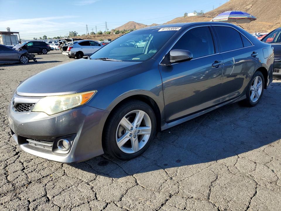 TOYOTA CAMRY 2014 with VIN 4T1BF1FK1EU353929 - Photo from auction
