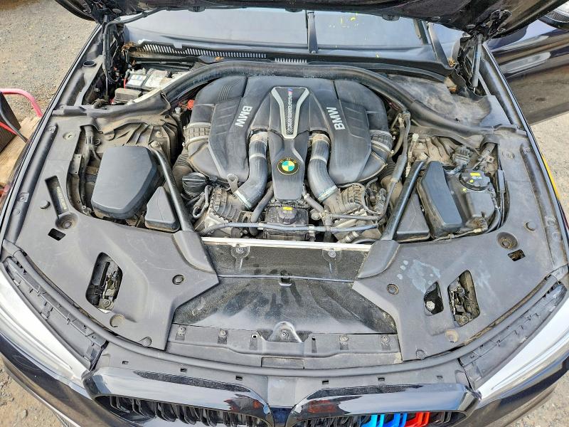 Photo 11 from auction – 2018 BMW M550XI with VIN WBAJB9C55JB036800
