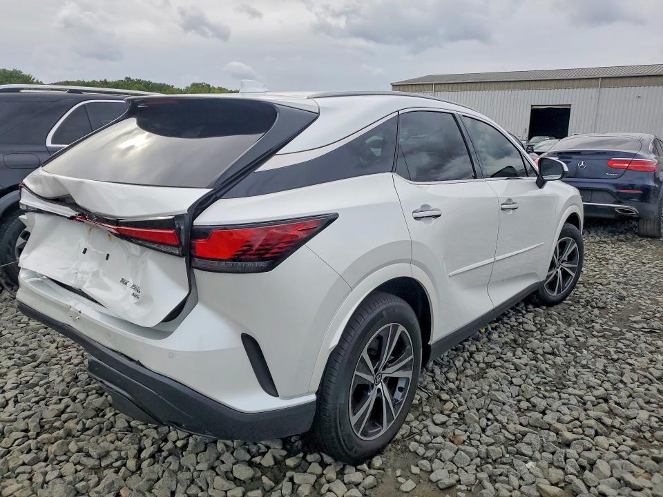 Photo 3 from auction – 2024 LEXUS RX 350H with VIN 2T2BBMCA2RC050914
