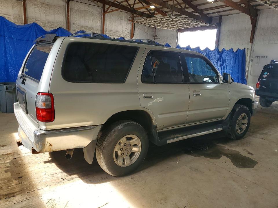 Photo 3 from auction – 1999 TOYOTA 4RUNNER with VIN JT3GN86R2X0121454