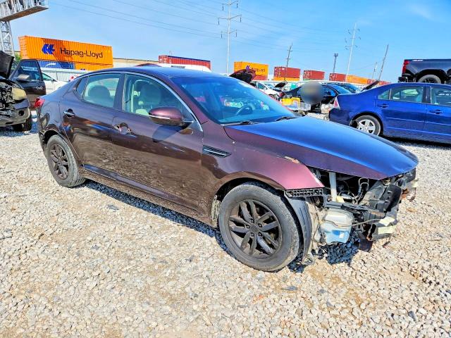 Photo 4 from auction – 2012 KIA OPTIMA with VIN 5XXGM4A70CG044671