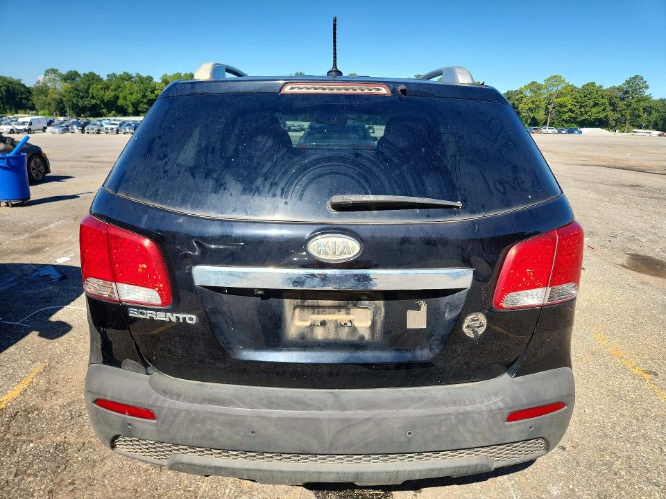 Photo 6 from auction – 2012 KIA SORENTO with VIN 5XYKT3A60CG229488