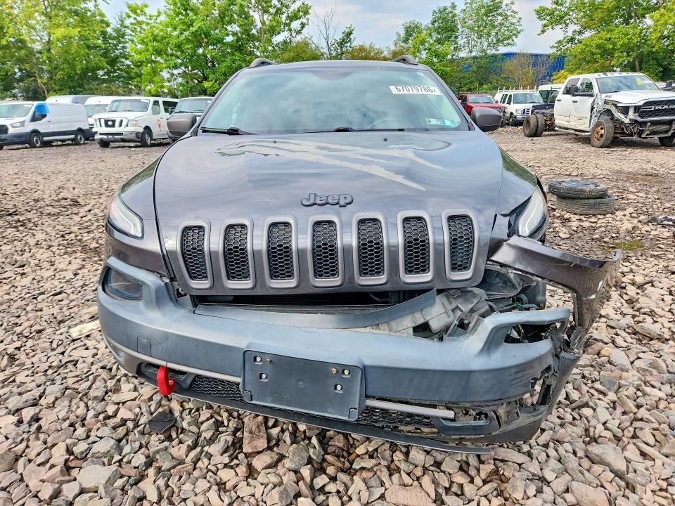 Снимка 5 от търг – 2014 JEEP CHEROKEE с VIN 1C4PJMBS1EW310552