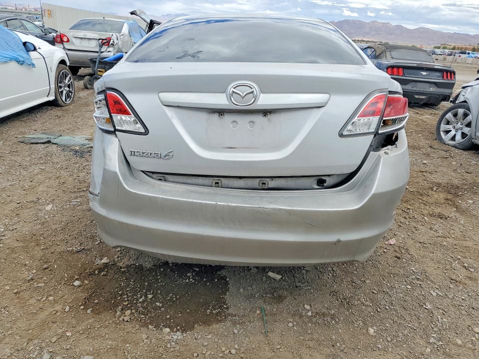 Photo 6 from auction – 2011 MAZDA 6 with VIN 1YVHZ8BH0B5M16026