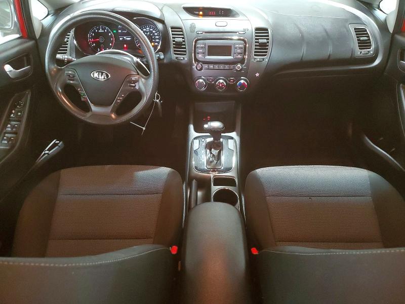 Foto 8 de la subasta – 2017 KIA FORTE con VIN 3KPFK4A78HE146351