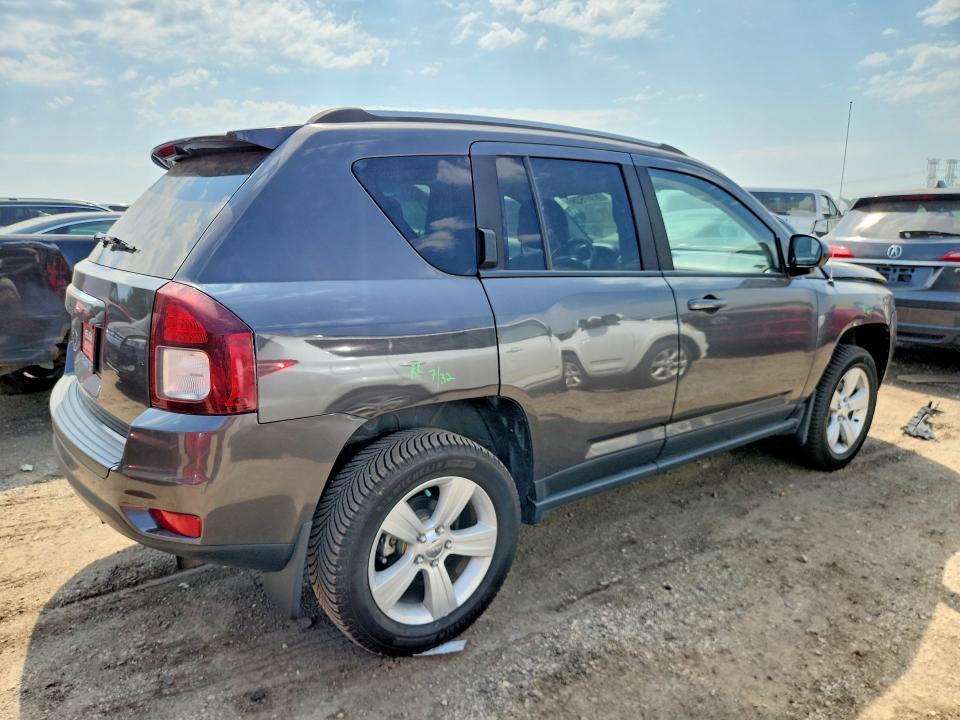 Photo 3 from auction – 2016 JEEP COMPASS with VIN 1C4NJDBB4GD542889