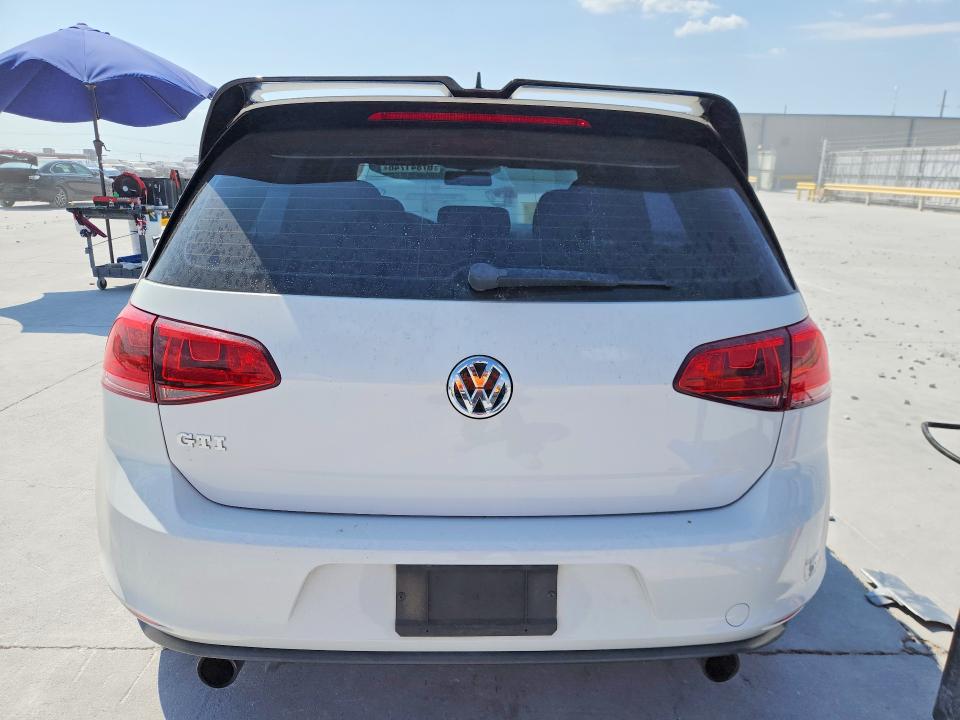 Photo 6 from auction – 2017 VOLKSWAGEN GTI with VIN 3VW5T7AU1HM029147