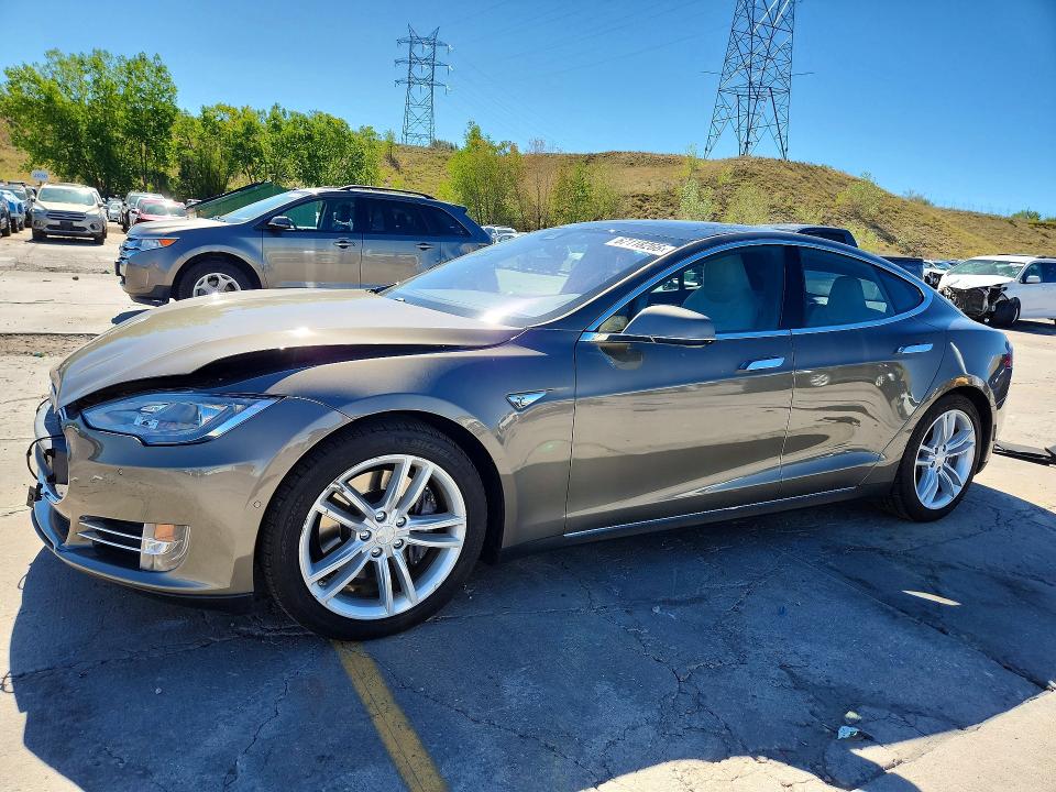 TESLA MODEL S 2015 with VIN 5YJSA1E24FF110503 - Photo from auction
