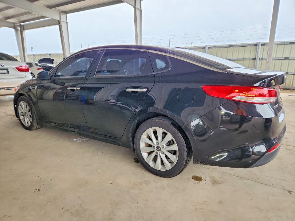 Zdjęcie 2 z aukcji – 2016 KIA OPTIMA z VIN 5XXGU4L3XGG063390