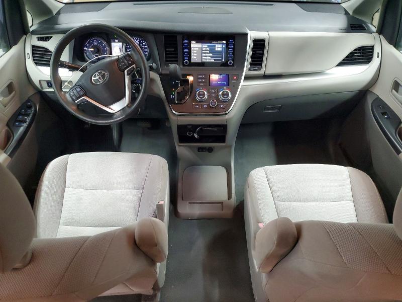 Photo 8 from auction – 2019 TOYOTA SIENNA with VIN 5TDZZ3DC0KS998959