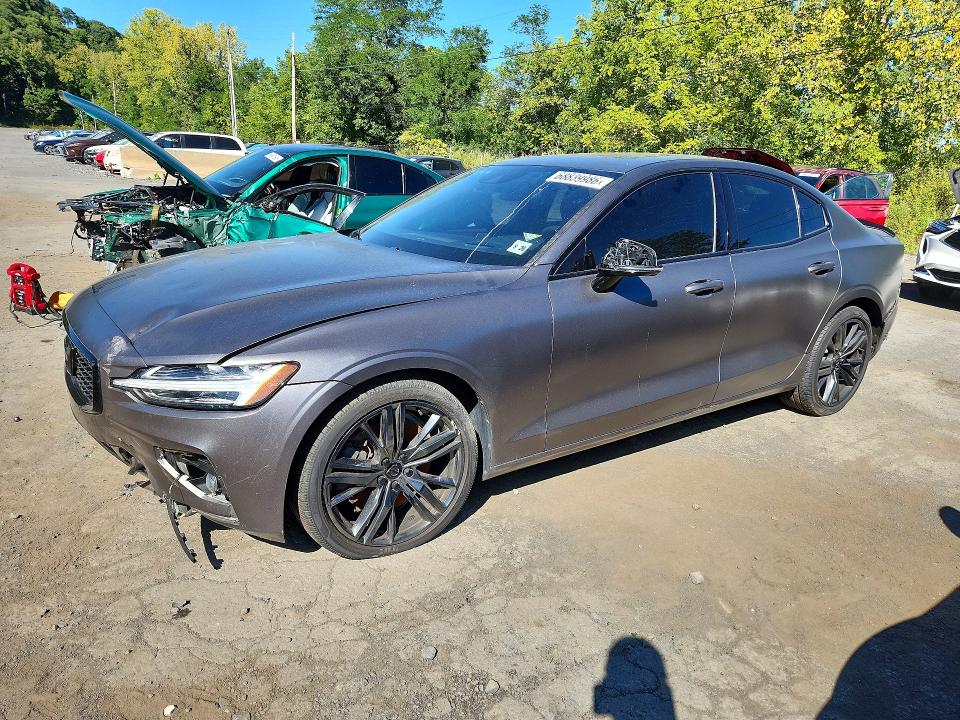 2021 VOLVO S60 - Търг №68839986