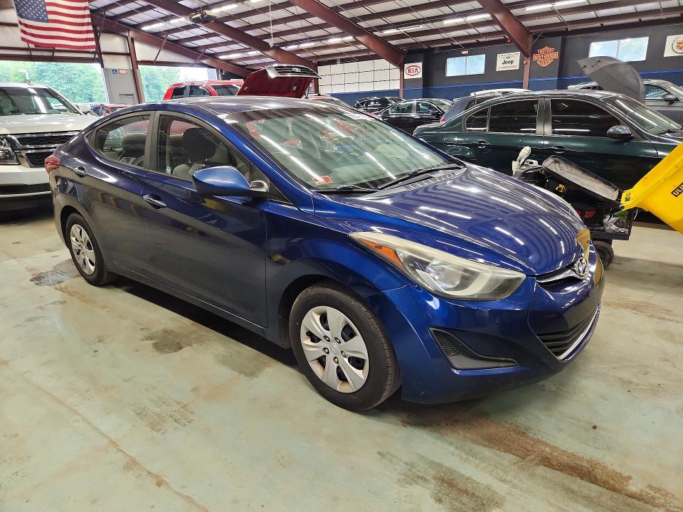 Photo 4 from auction – 2016 HYUNDAI ELANTRA with VIN 5NPDH4AE9GH796661