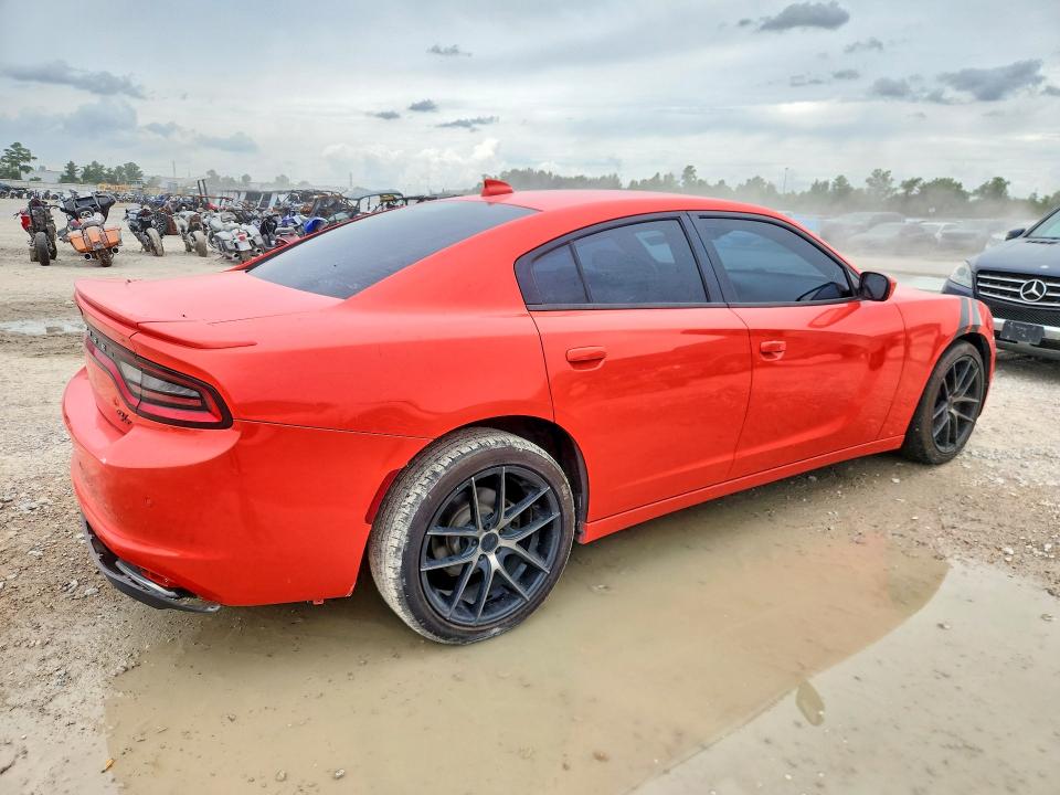 Снимка 3 от търг – 2016 DODGE CHARGER с VIN 2C3CDXCT3GH303025