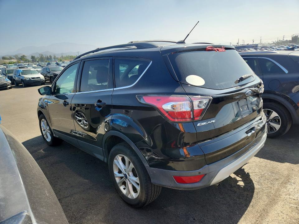 Снимка 2 от търг – 2017 FORD ESCAPE с VIN 1FMCU0GD9HUA95068
