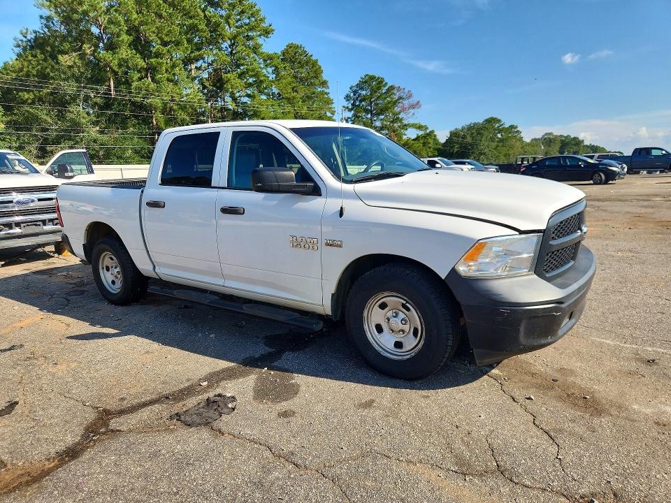 Photo 4 from auction – 2016 RAM 1500 with VIN 3C6RR6KTXGG293183