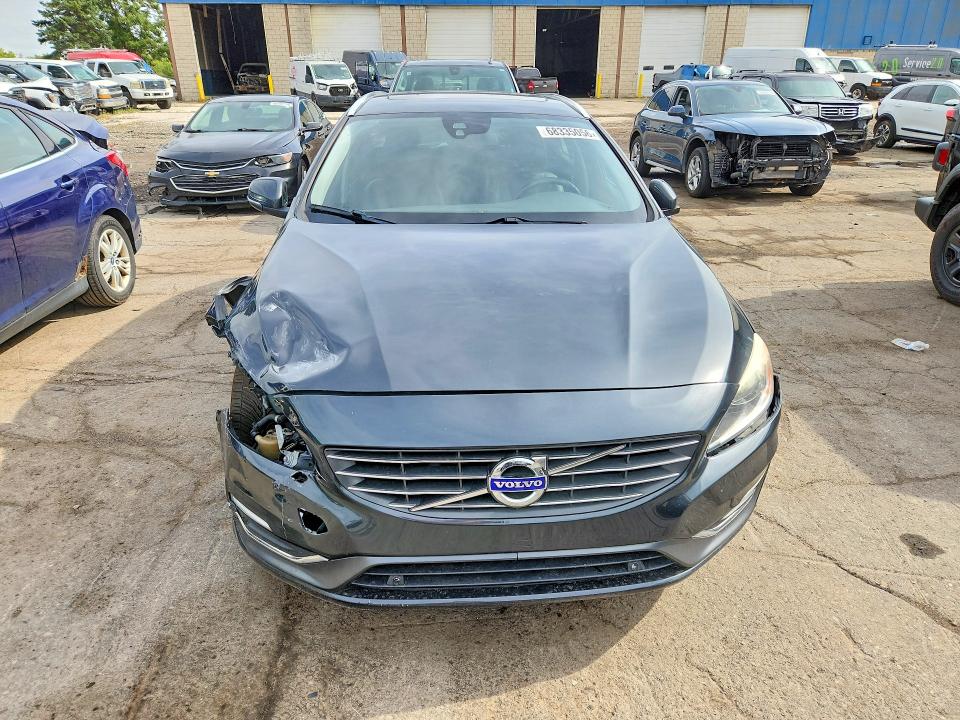 Фото 5 с аукциона – 2015 VOLVO V60 с VIN YV1612SD7F1204648