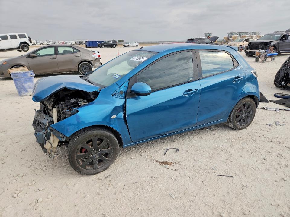 MAZDA MAZDA2 2012 с VIN JM1DE1LY9C0148209 - Снимка от търг