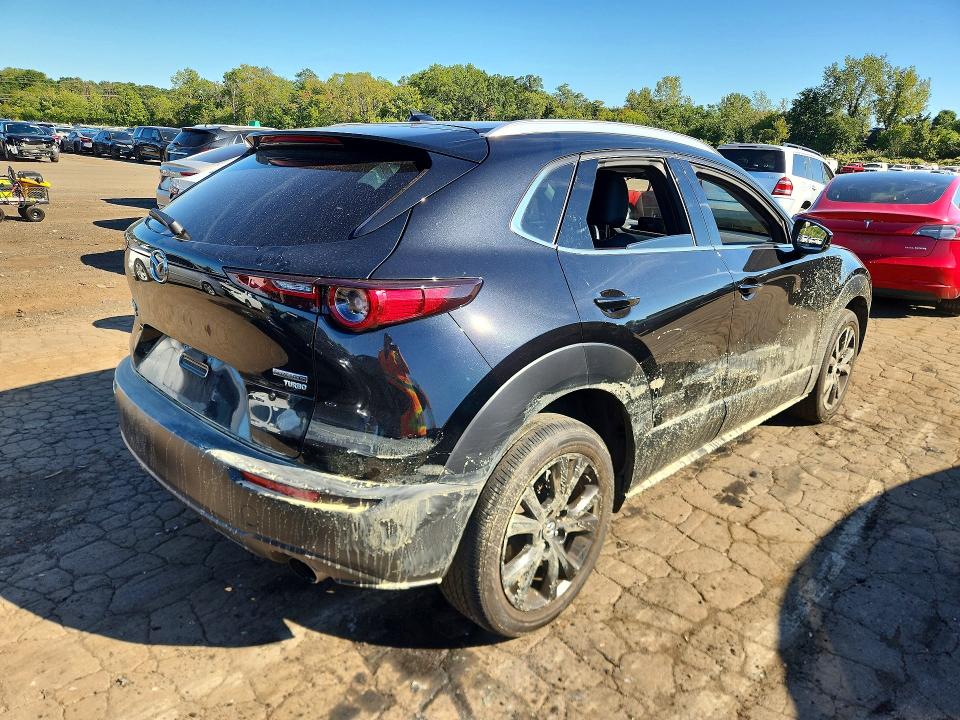 Photo 3 from auction – 2022 MAZDA CX-30 with VIN 3MVDMBDY1NM407961