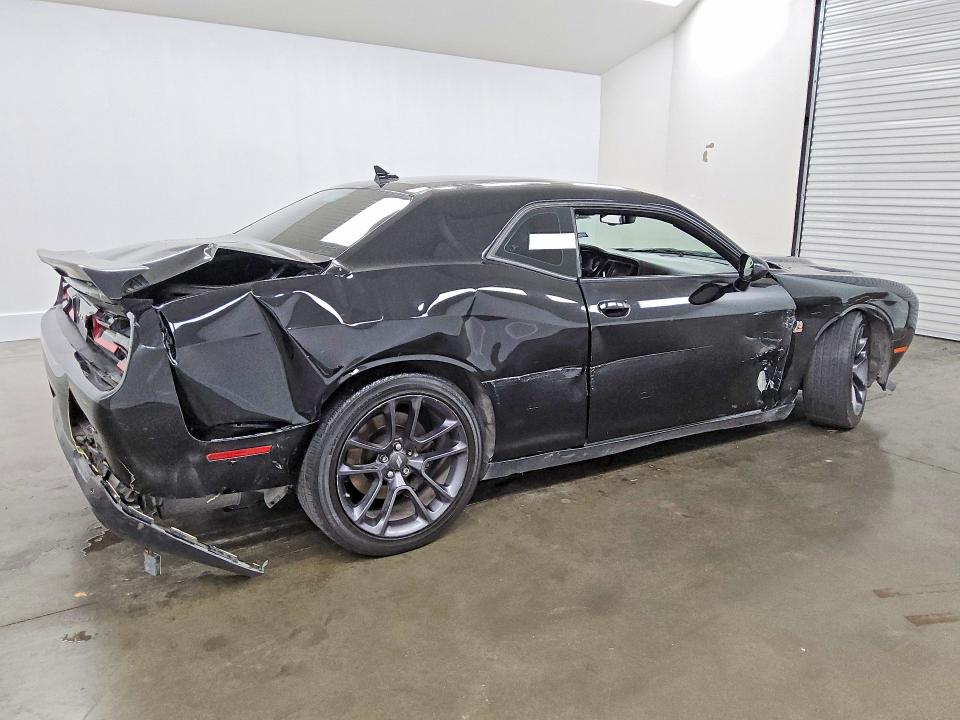 Photo 3 from auction – 2023 DODGE CHALLENGER with VIN 2C3CDZFJXPH597349