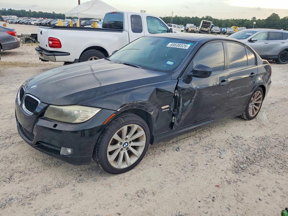 BMW 328 2011 with VIN WBAPK5C50BA656464 - Photo from auction
