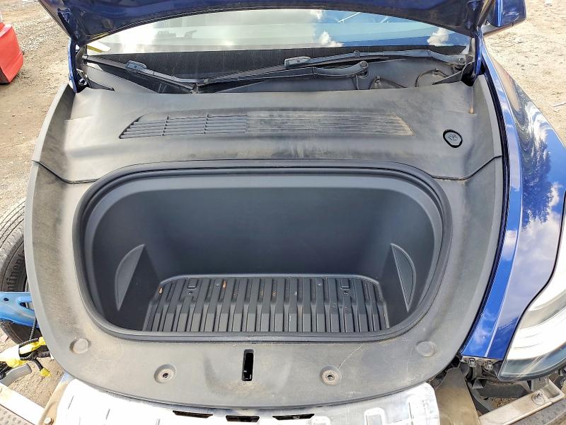 Photo 11 from auction – 2021 TESLA MODEL Y with VIN 5YJYGDEE0MF146187