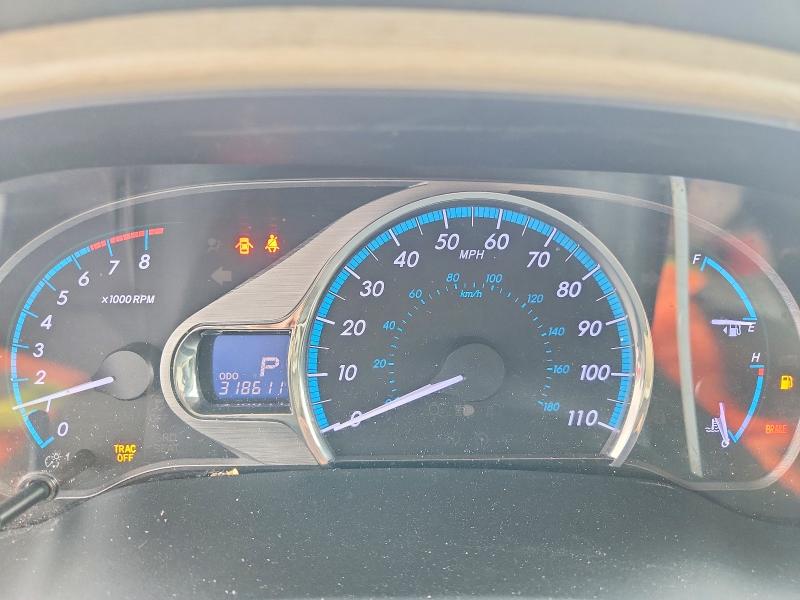 Photo 9 from auction – 2014 TOYOTA SIENNA with VIN 5TDYK3DC1ES460842