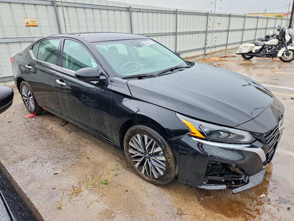 Photo 4 from auction – 2025 NISSAN ALTIMA with VIN 1N4BL4DVXSN391537