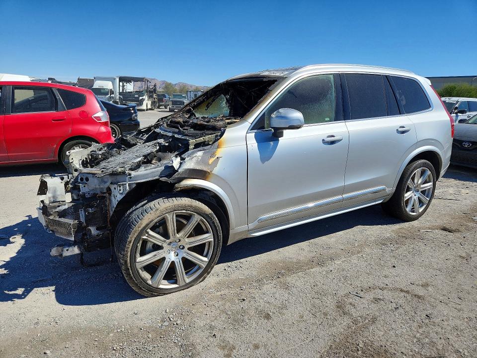 VOLVO XC90 2017 مع رقم تعريف المركبة YV4A22PL2H1185200 - صورة من المزاد