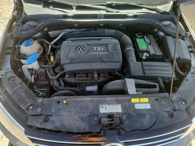 Photo 11 from auction – 2015 VOLKSWAGEN JETTA with VIN 3VWD17AJ5FM219313