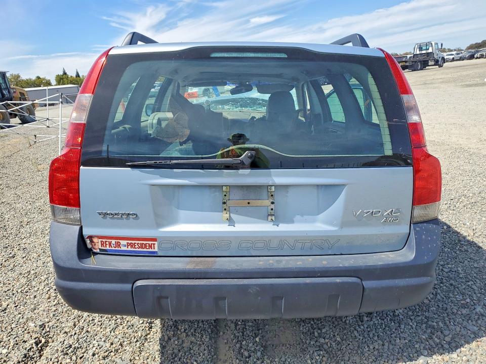 Zdjęcie 6 z aukcji – 2001 VOLVO V70 z VIN YV1SZ58D511021449