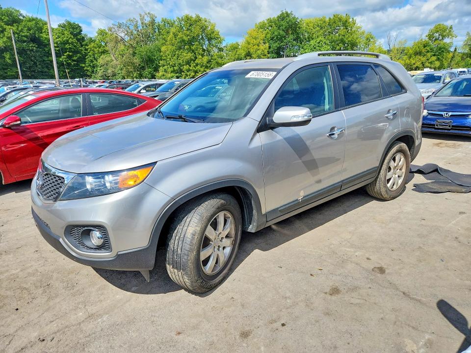 KIA SORENTO 2012 with VIN 5XYKT3A63CG303213 - Photo from auction