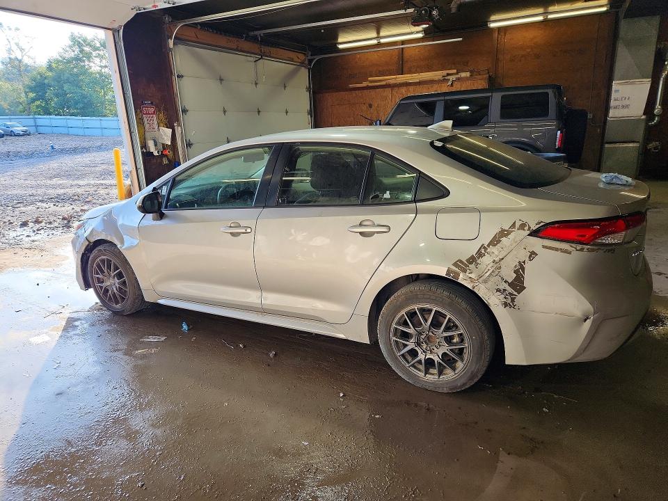 Photo 2 from auction – 2021 TOYOTA COROLLA with VIN JTDEPMAE7MJ157415