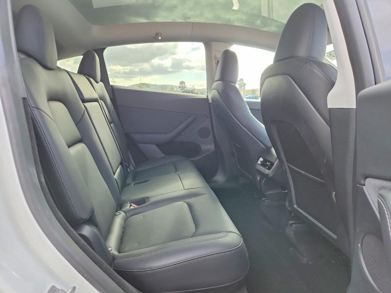 Снимка 10 от търг – 2024 TESLA MODEL Y с VIN 7SAYGDEE5RF989036