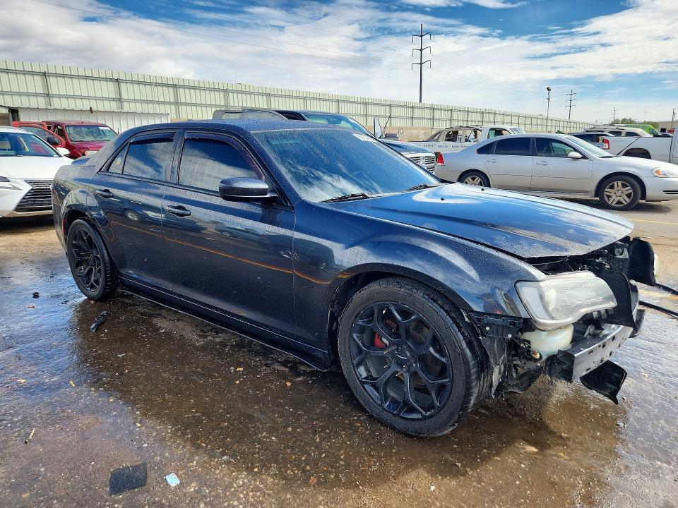 صورة رقم 4 من المزاد - 2015 CHRYSLER 300 مع VIN 2C3CCABG7FH846008
