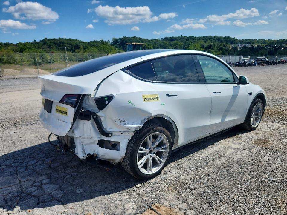 صورة رقم 3 من المزاد - 2023 TESLA MODEL Y مع VIN 7SAYGDEE5PF701304