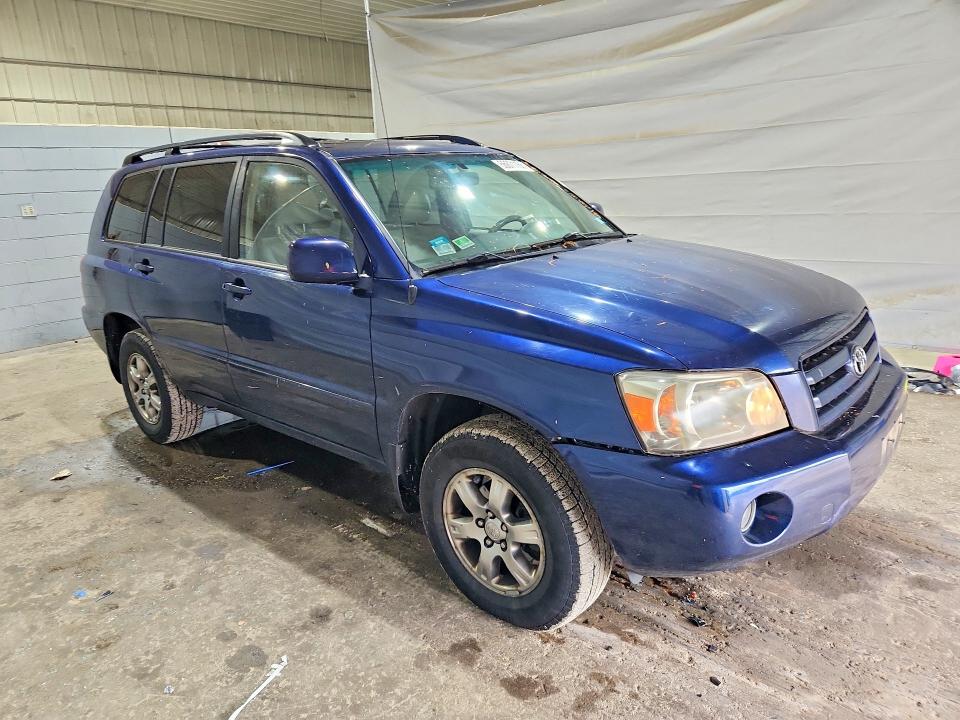 Photo 4 from auction – 2004 TOYOTA HIGHLANDER with VIN JTEEP21A040029892