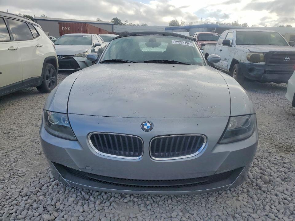 Photo 5 from auction – 2006 BMW Z4 with VIN 4USBU33546LW58265