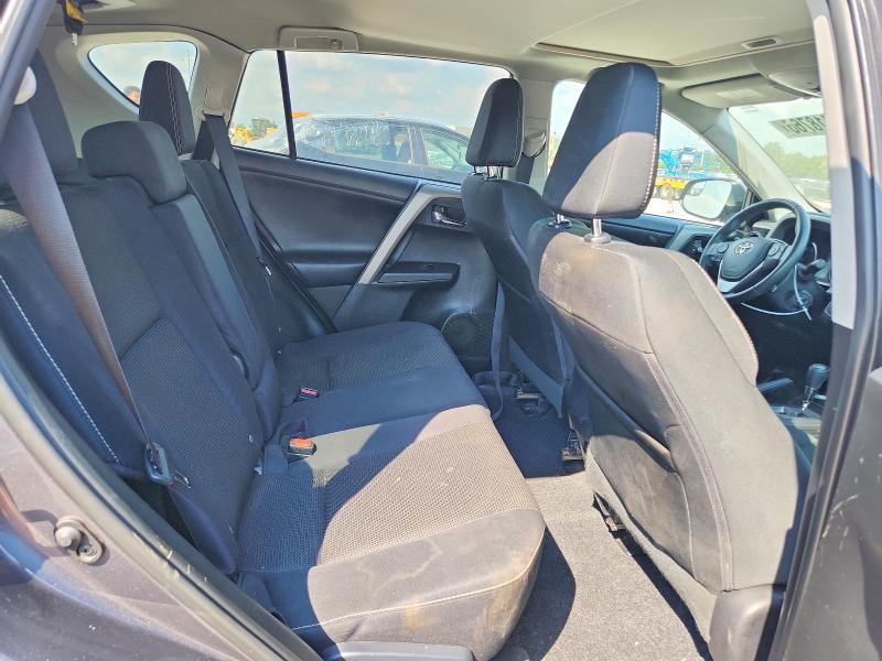 Photo 10 from auction – 2016 TOYOTA RAV4 with VIN 2T3RFREV9GW475361