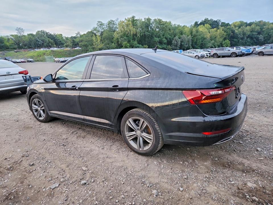 Photo 2 from auction – 2019 VOLKSWAGEN JETTA with VIN 3VWC57BU3KM058186