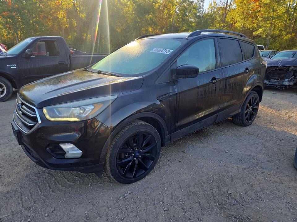 FORD ESCAPE 2017 с VIN 1FMCU9GD9HUD63072 - Снимка от търг