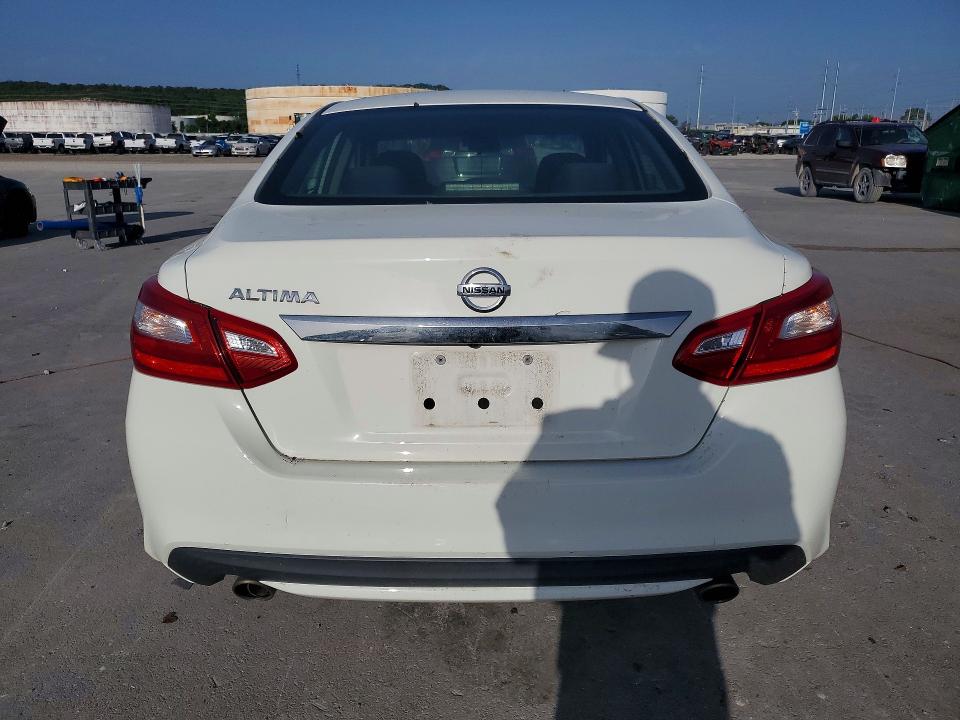 Снимка 6 от търг – 2017 NISSAN ALTIMA с VIN 1N4AL3AP1HC487637