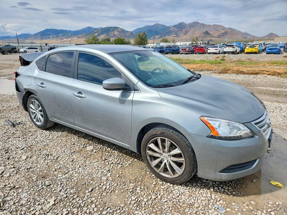Photo 4 from auction – 2014 NISSAN SENTRA with VIN 3N1AB7AP8EY334702